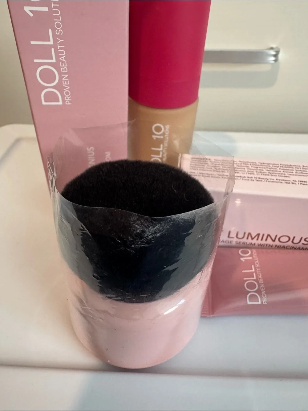 Dollcake Doll 10 T.C.E. Luminous Serum Tint, Foundation & Brush